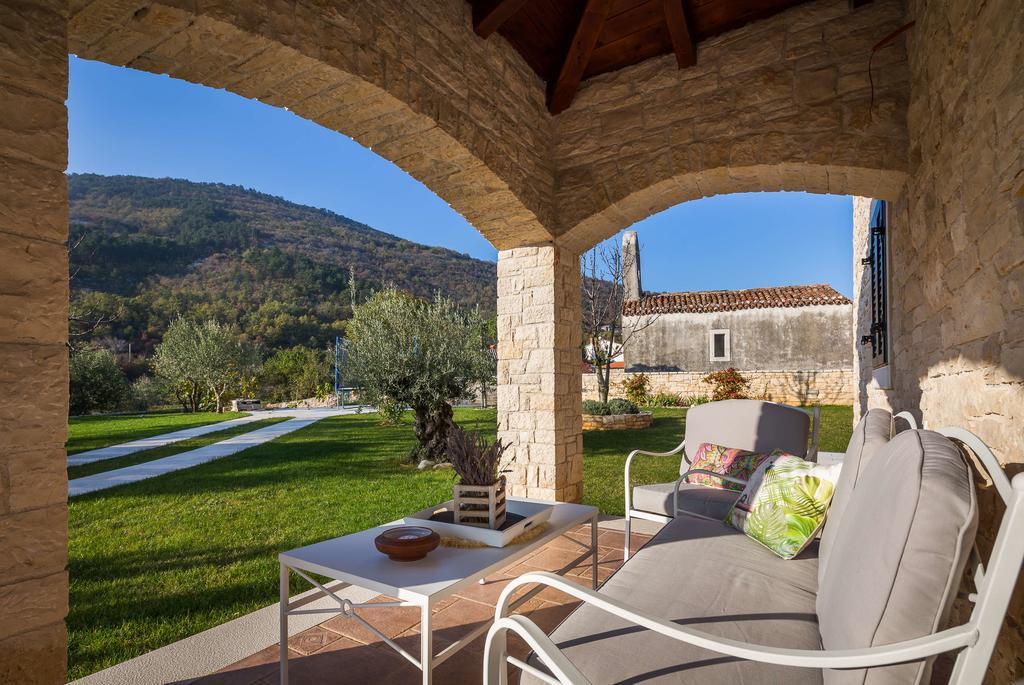 Villa Stonegate Estate - Bonus, Dvije Vile Jedna Cijena! Opatija Buitenkant foto