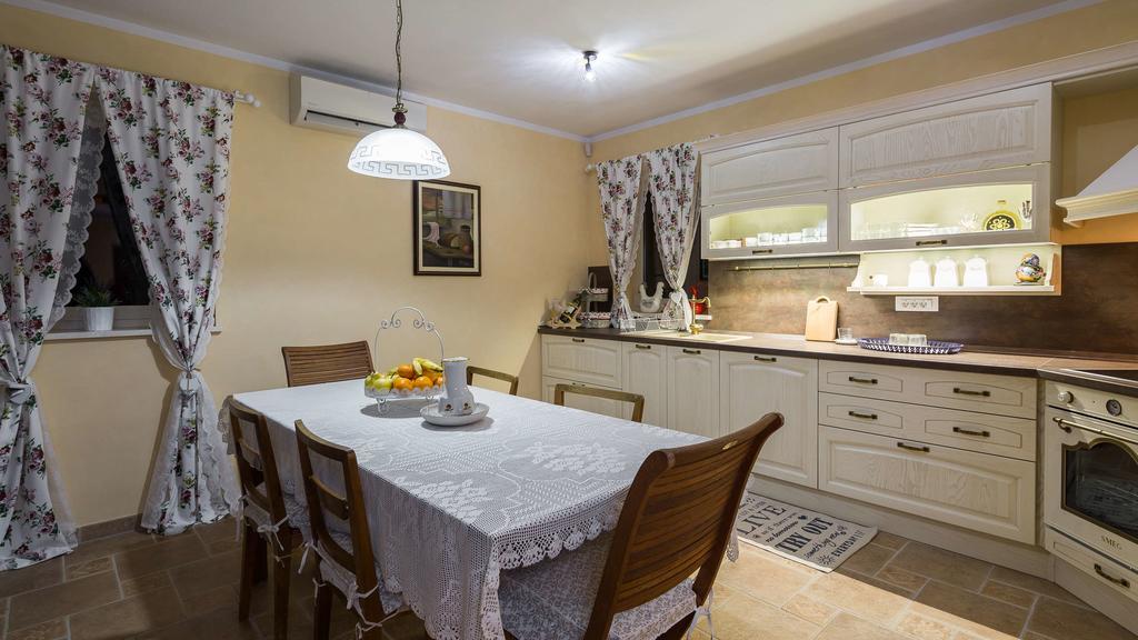 Villa Stonegate Estate - Bonus, Dvije Vile Jedna Cijena! Opatija Buitenkant foto