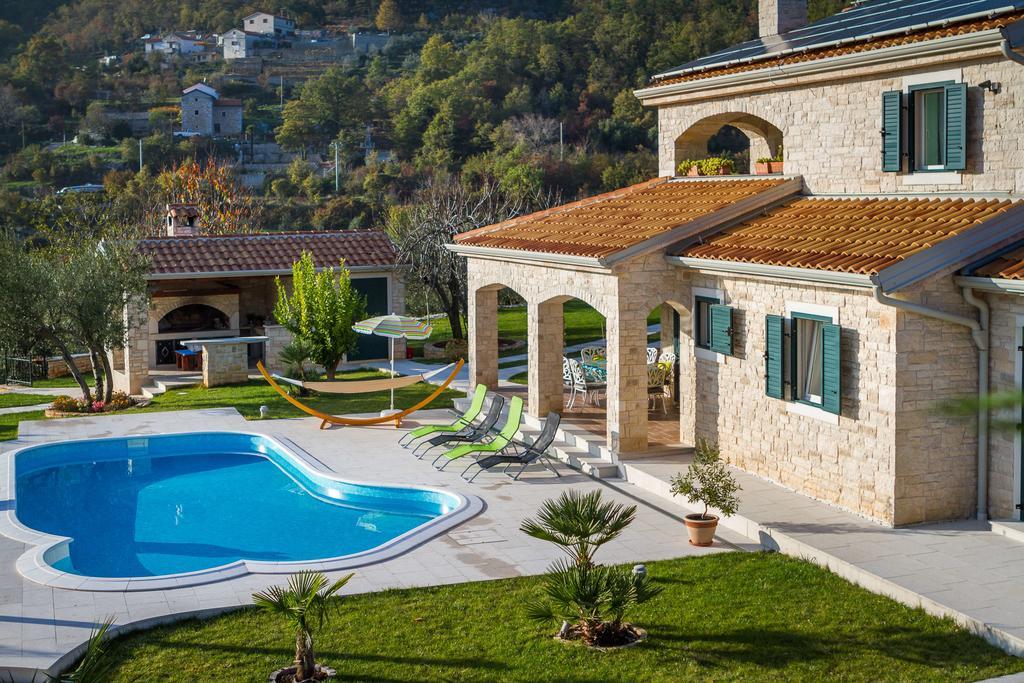 Villa Stonegate Estate - Bonus, Dvije Vile Jedna Cijena! Opatija Buitenkant foto