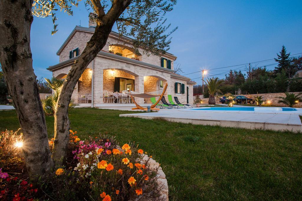 Villa Stonegate Estate - Bonus, Dvije Vile Jedna Cijena! Opatija Buitenkant foto
